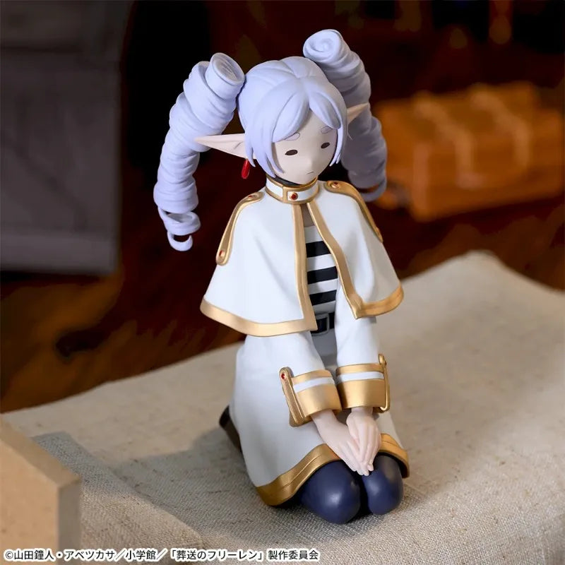 SEGA - Frieren: Beyond Journey's End - Frieren PM Perching Prize Figure (I Have Ringlets Now Ver.)